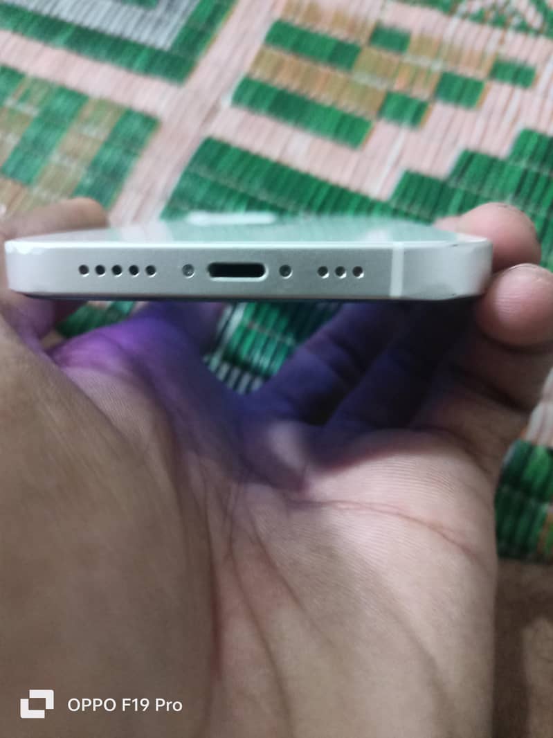 Apple iPhone 12 2