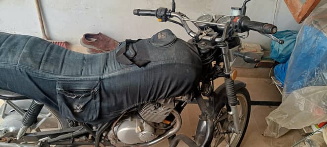 Suzuki GS 150