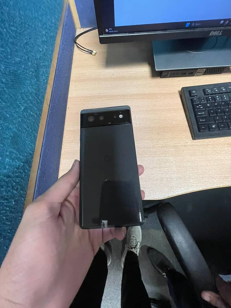Google Pixel 6 4