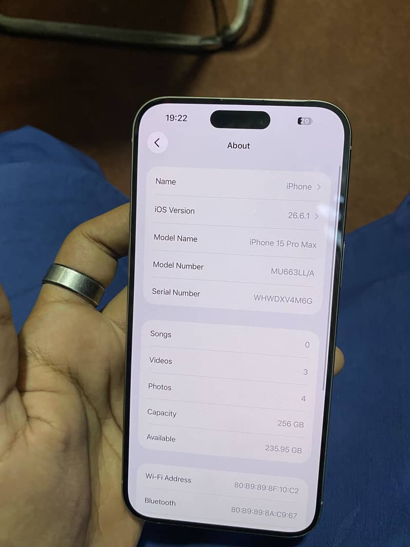 Apple iPhone 15 Pro Max 3
