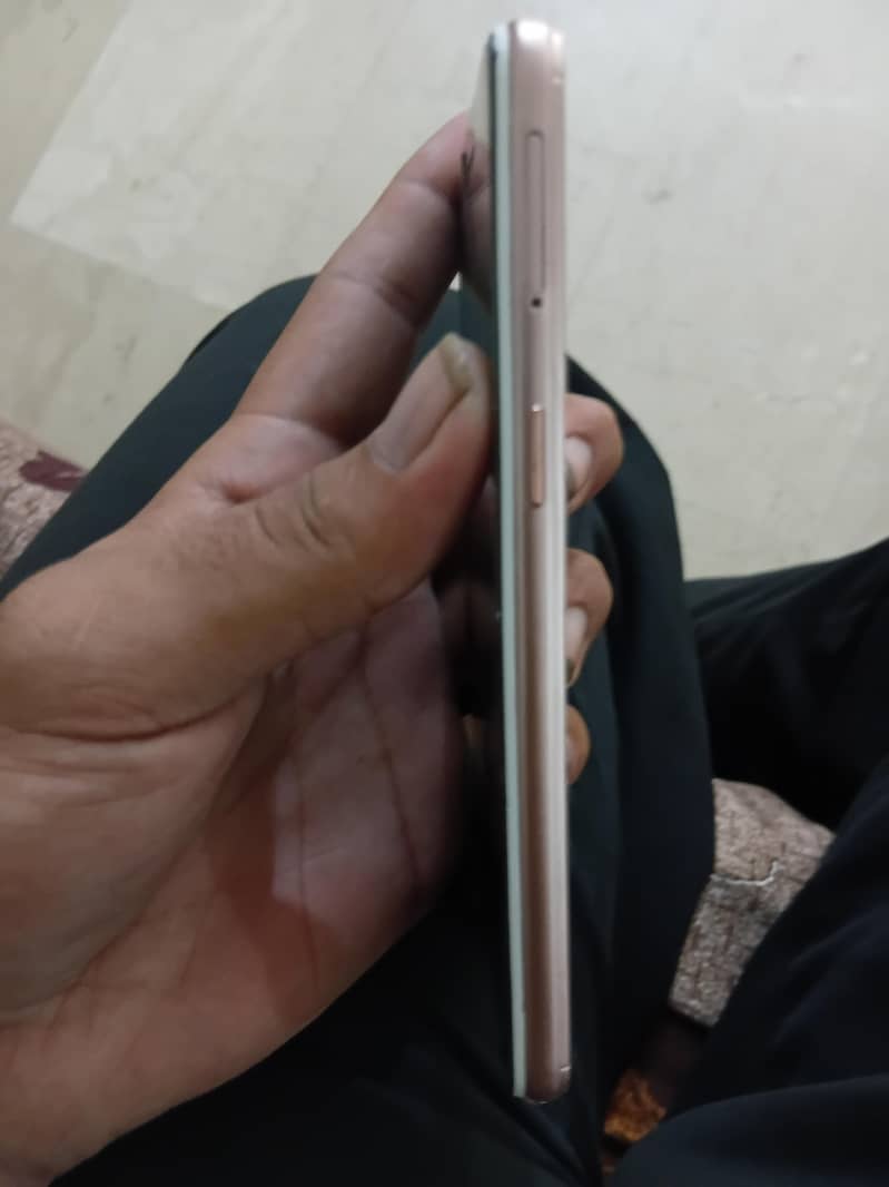 OPPO A37 2