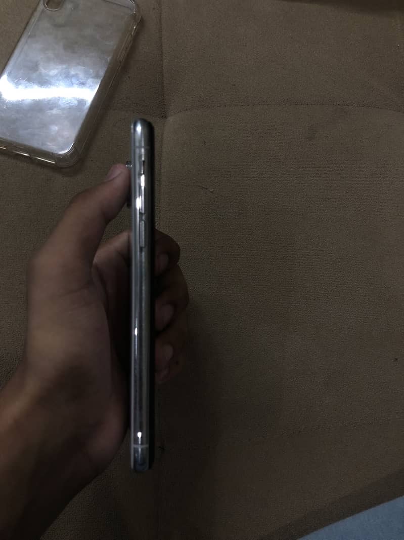 Apple iPhone X 1