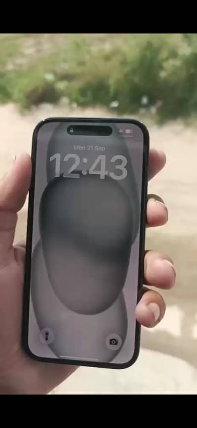 Apple iPhone 15