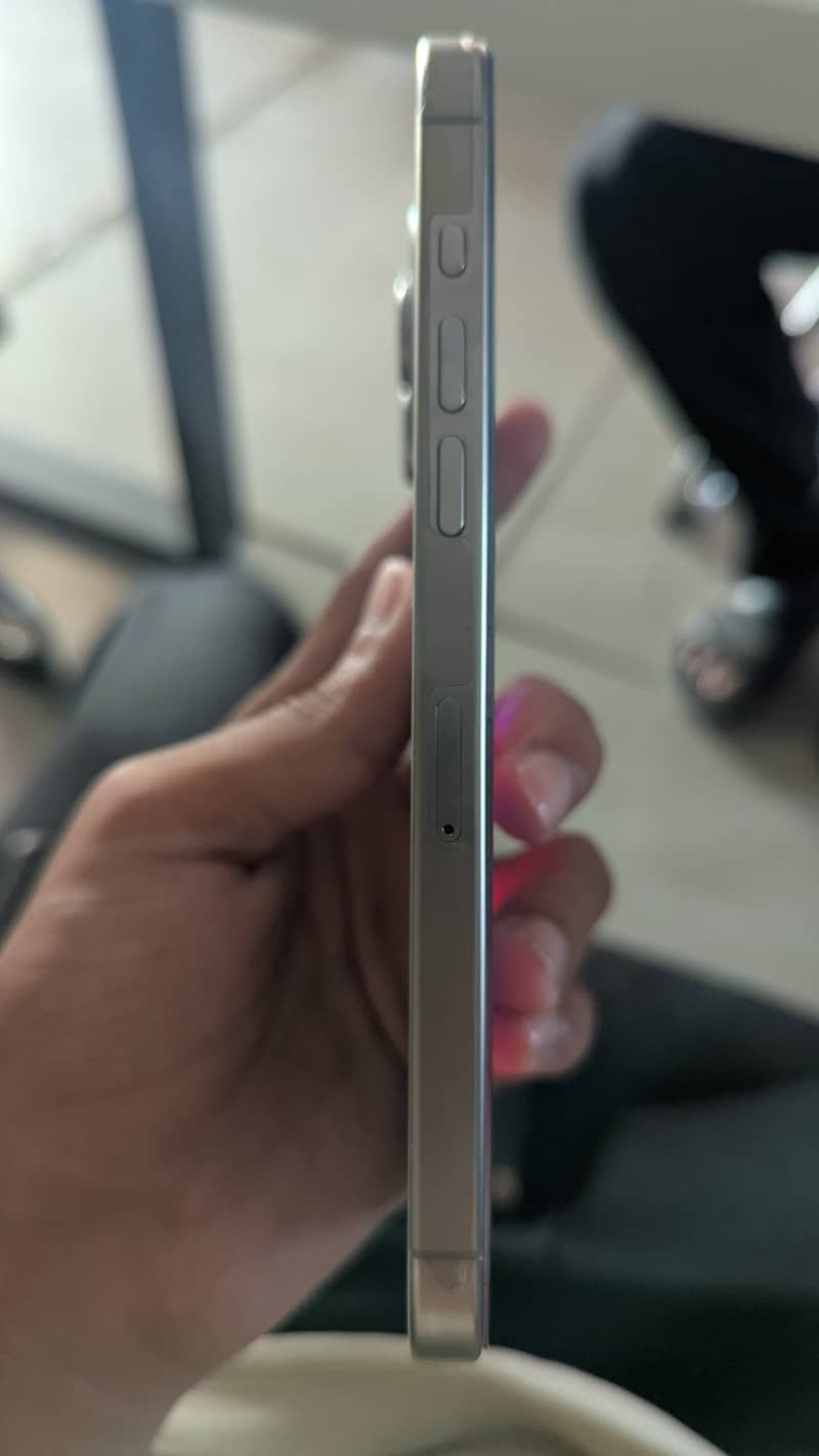 Apple iPhone 15 Pro Max 1