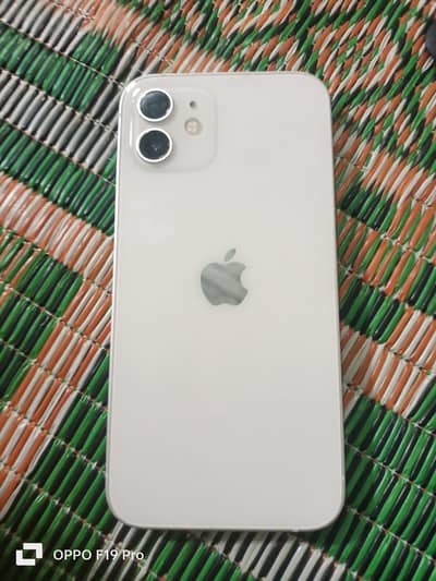 Apple iPhone 12
