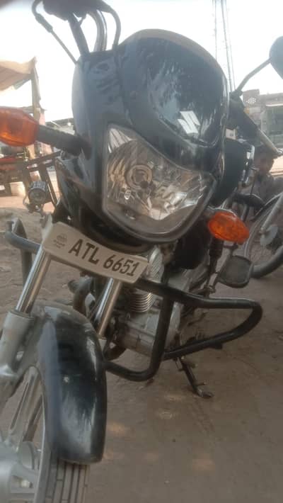 good condition mein bike aik hath mrin chli ha 03451031122