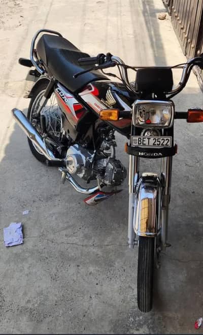 CD 70 model 2025 totally genuine