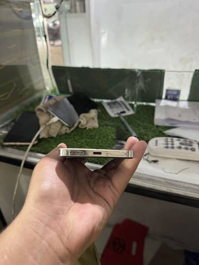 Realme 12 Plus 5g