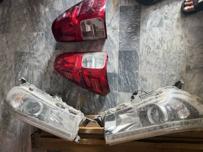 Hilux 2019 head lights