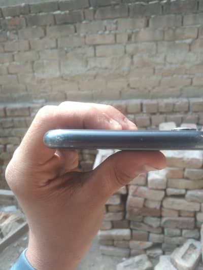 Apple iPhone XR