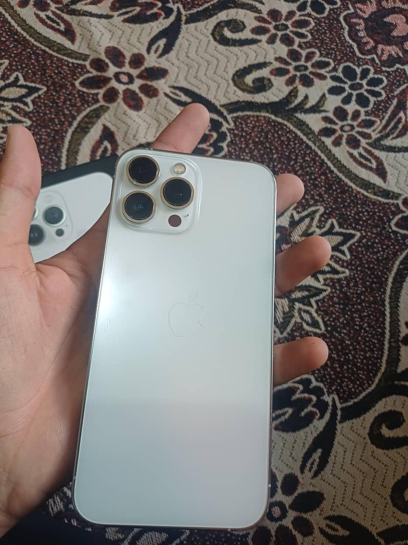 Apple iPhone 13 Pro Max 7