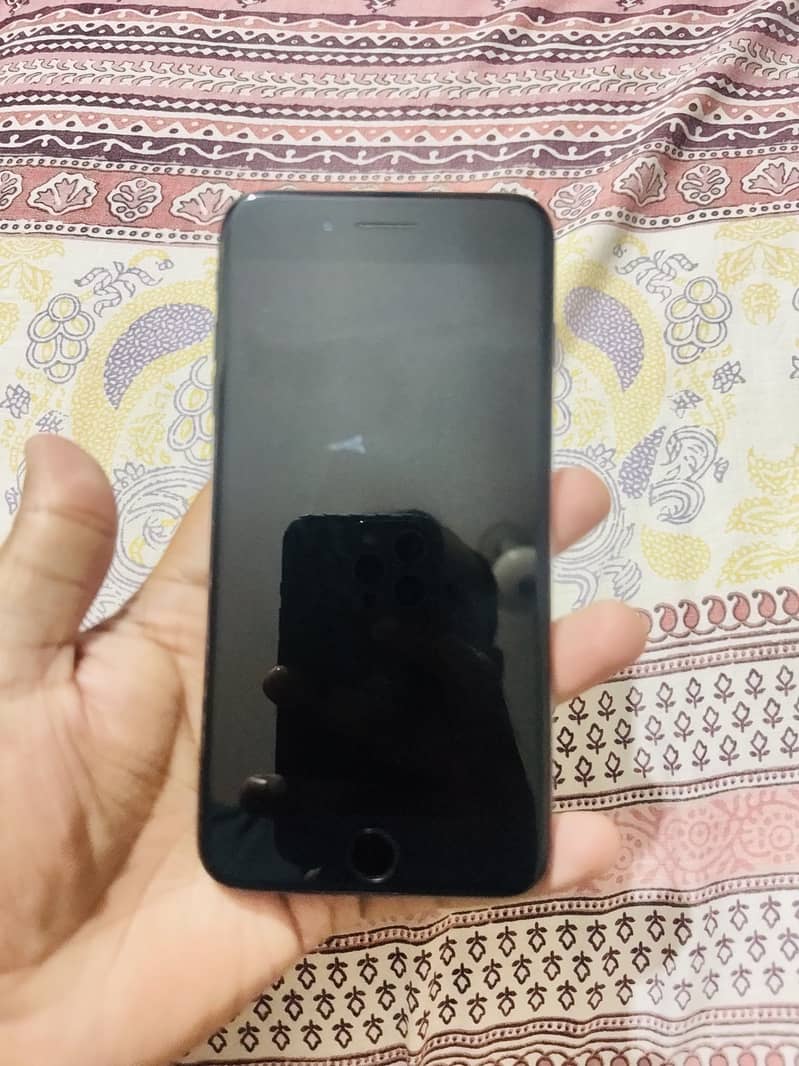 Apple iPhone 7 Plus 2