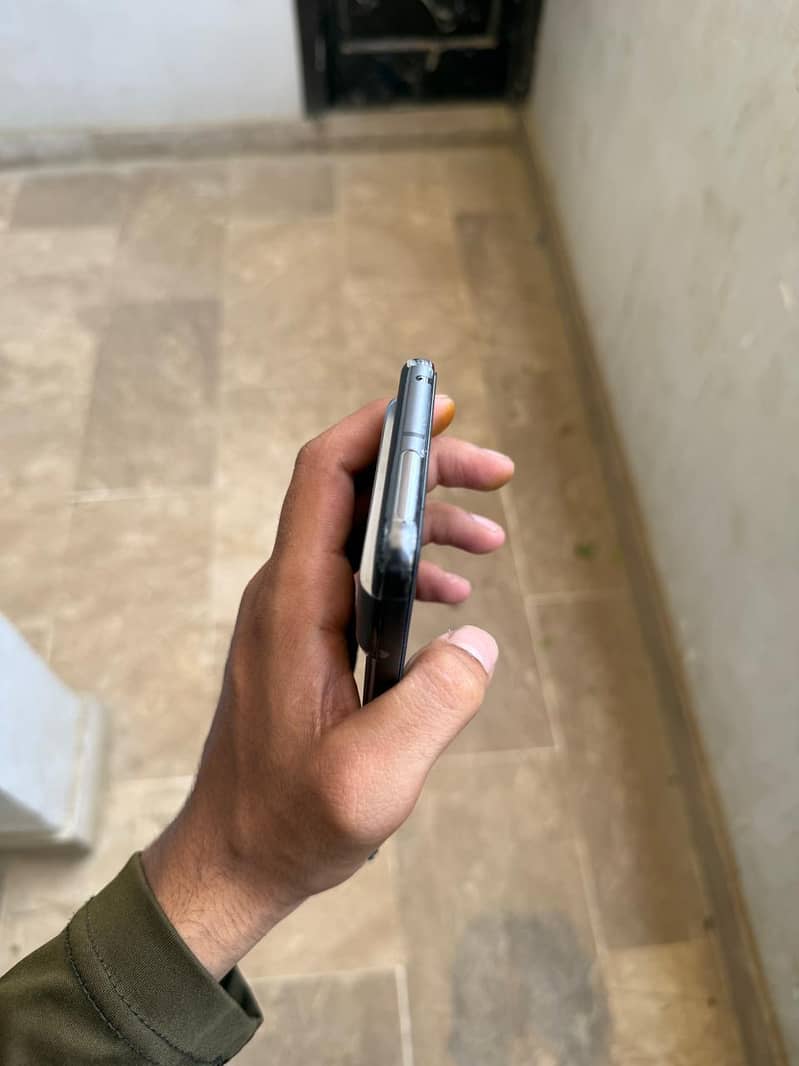 Google Pixel 8 Pro 4
