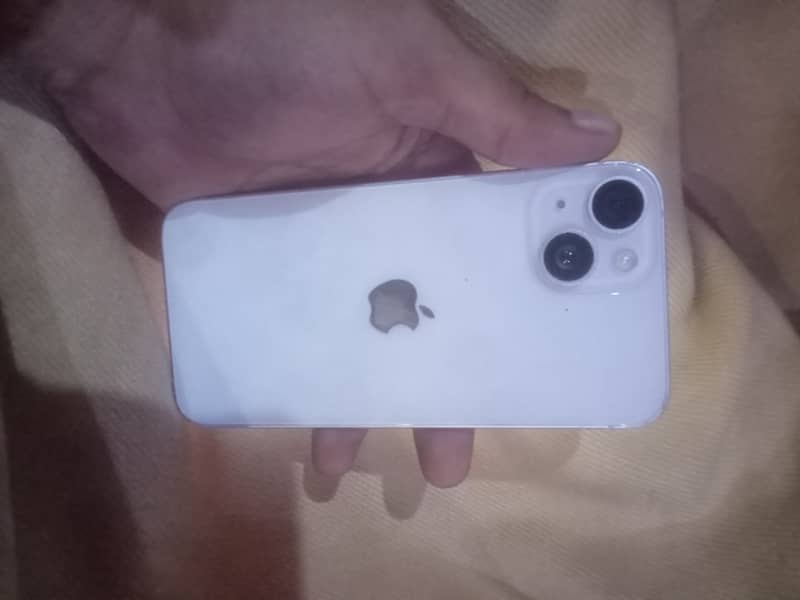 Apple iPhone 14 4