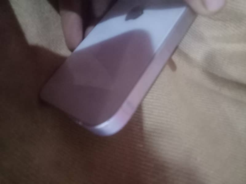 Apple iPhone 14 7