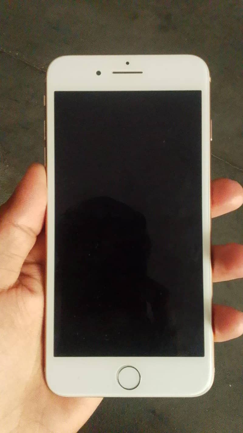 Apple iPhone 8 Plus 1
