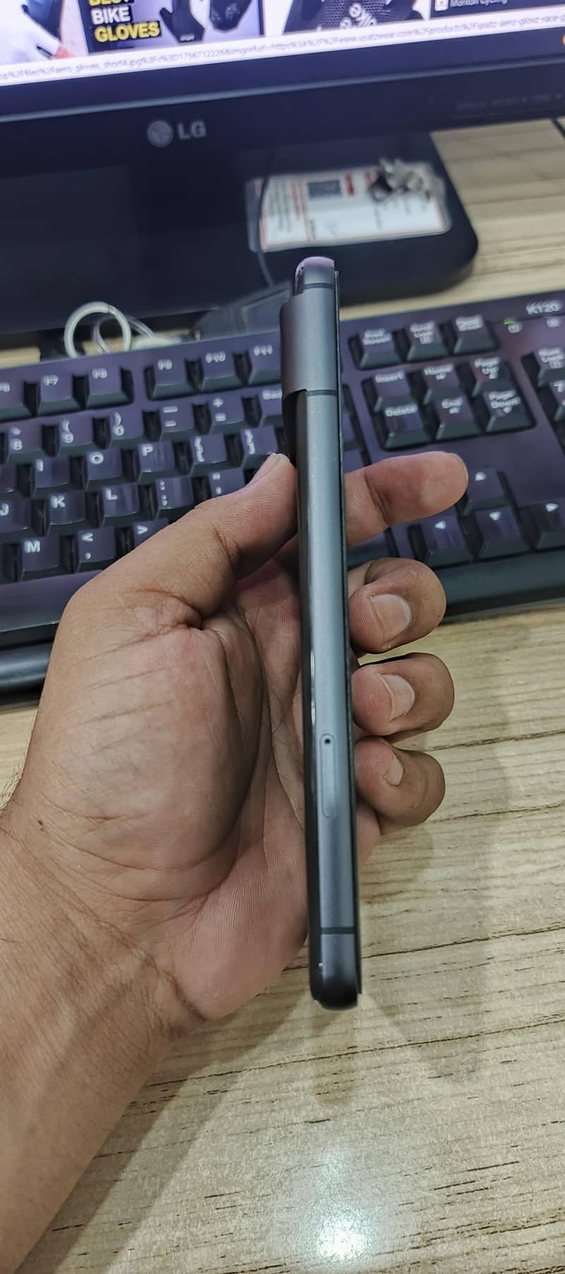 Google Pixel 8 3