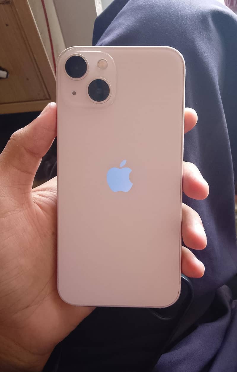 Apple iPhone 13 1