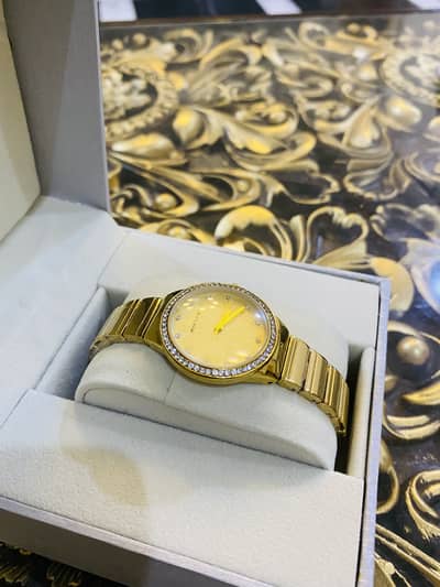 Ladies luxury watch