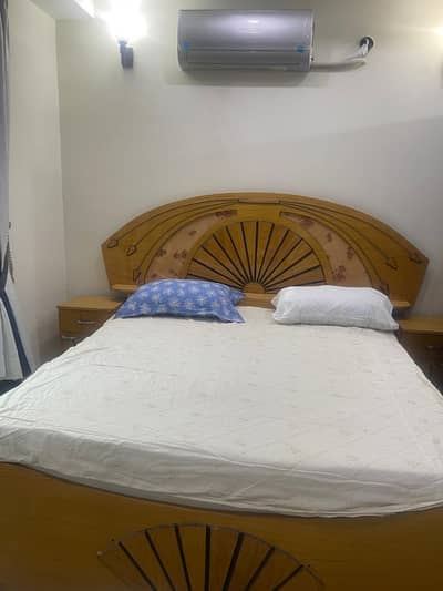 7 marla uperr portion Fully Furnished bajlii panii gass Available Seprate metre near masjid School Comercial