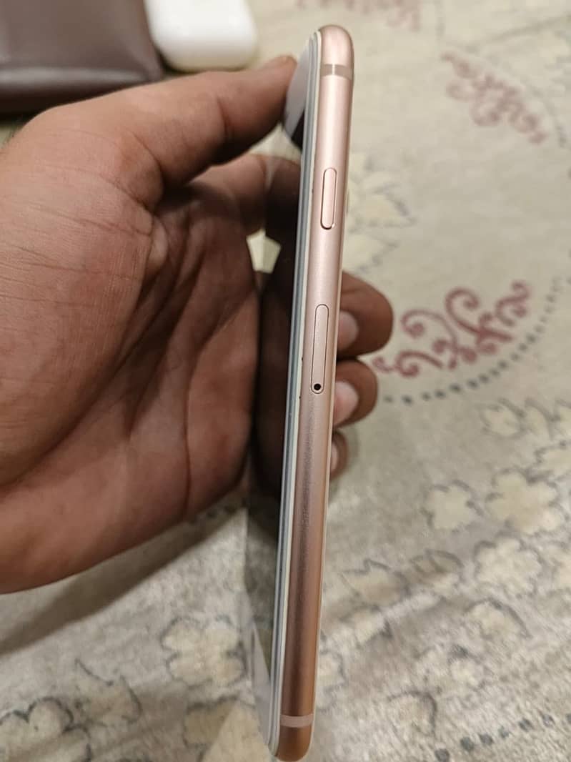 Apple iPhone 8 2