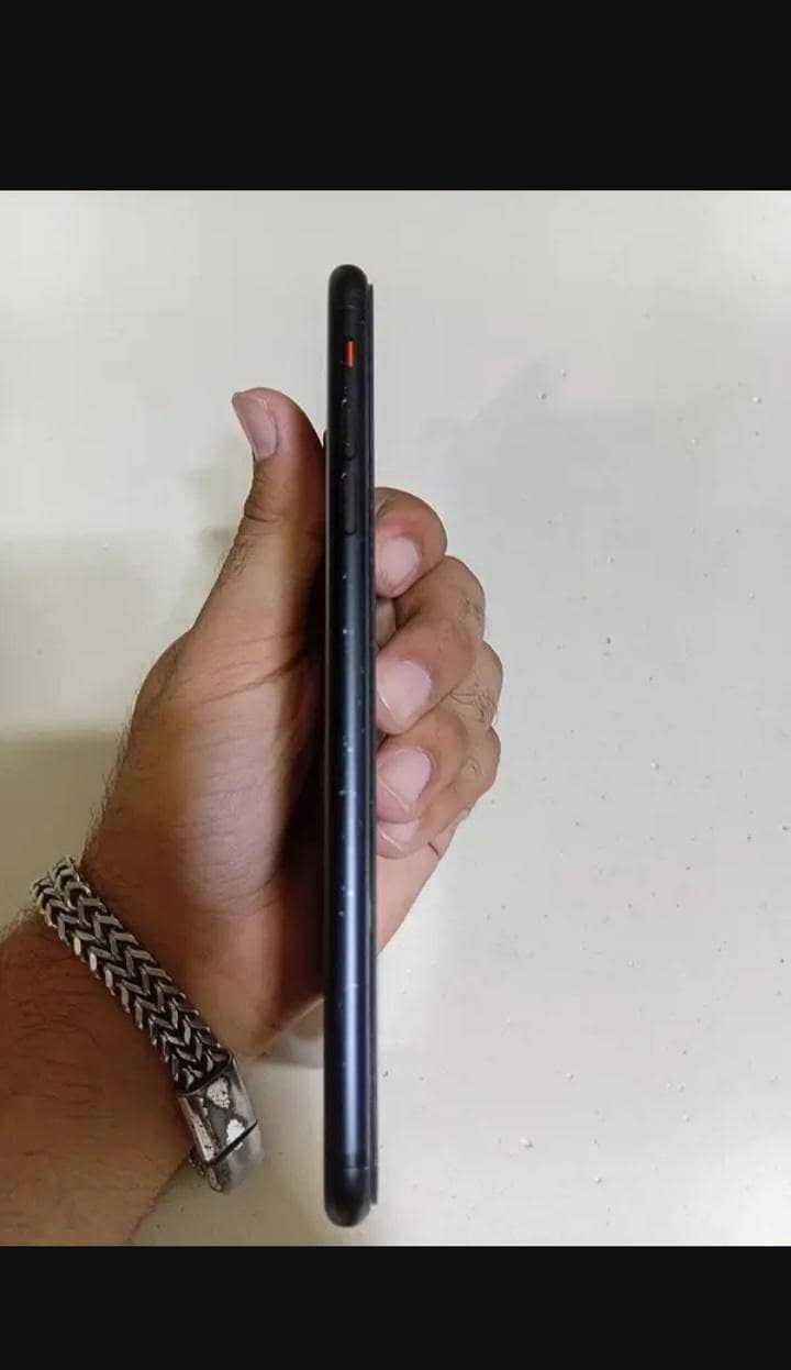 Apple iPhone 7 plus 2