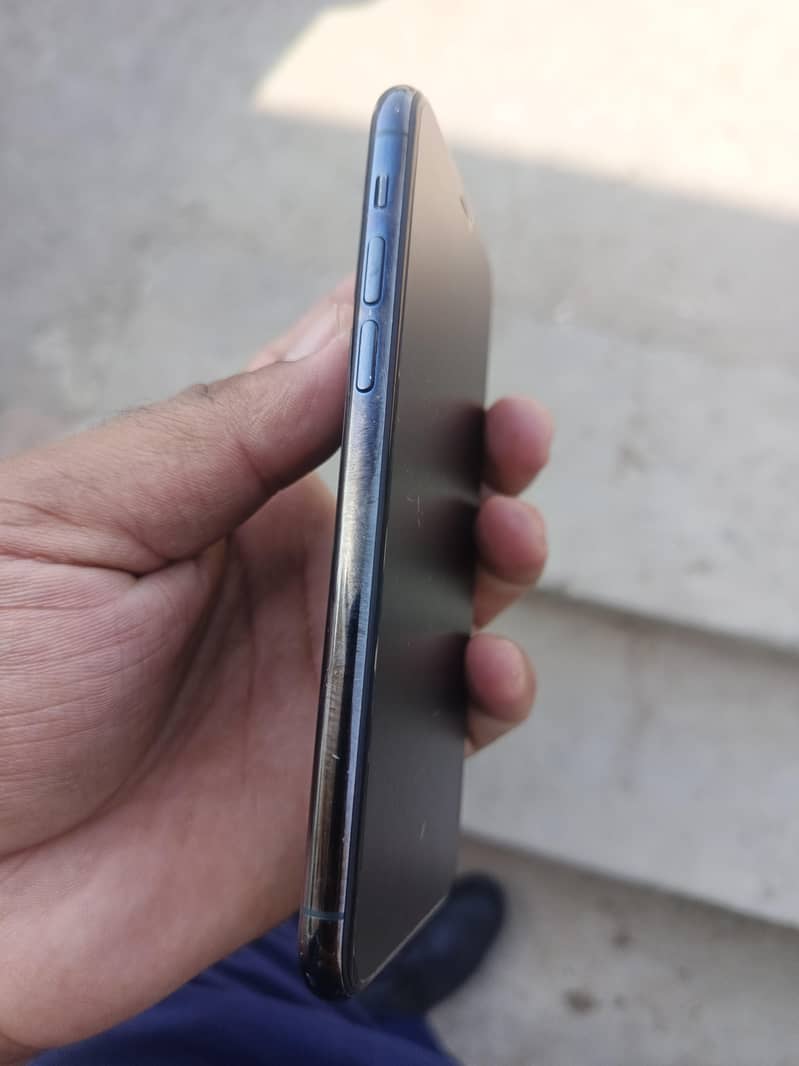 iPhone 11pro 256 1