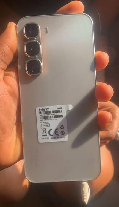 Infinix Hot 60 pro 16/128 GB