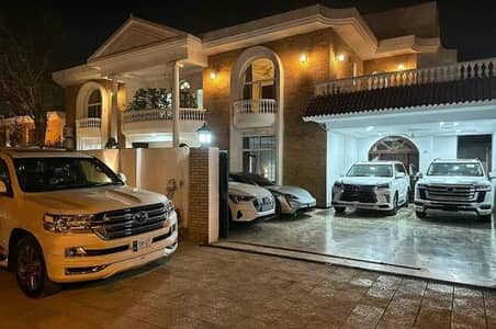 house maid female /care taker female /helper female