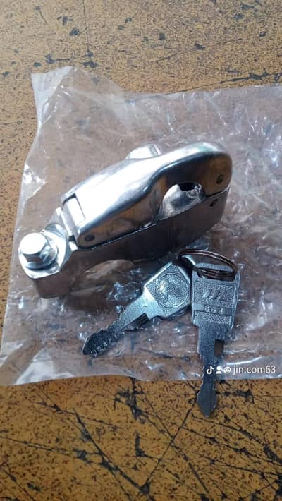 brand new old 125  bike helmet holder