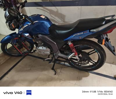 Suzuki gs 125 bike new condition own my name