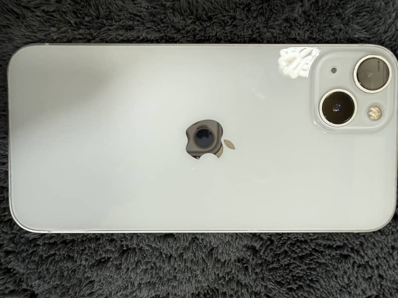 Apple iPhone 13 0