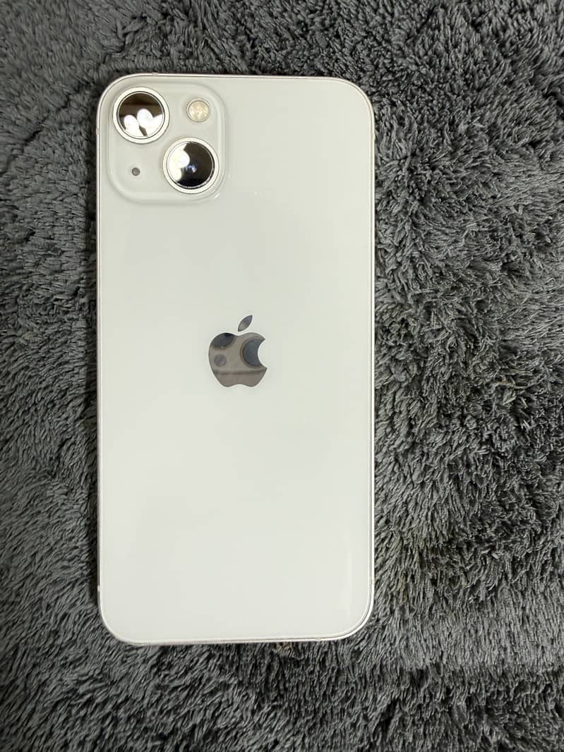 Apple iPhone 13 3