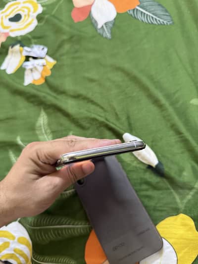 Iphone XS max bypass