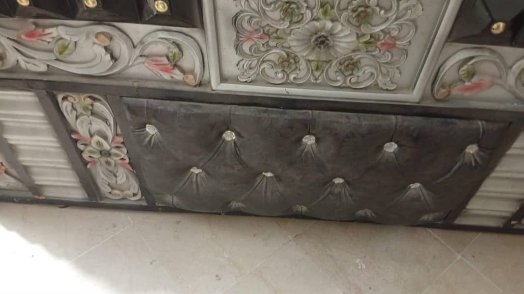 فرنیچر 2