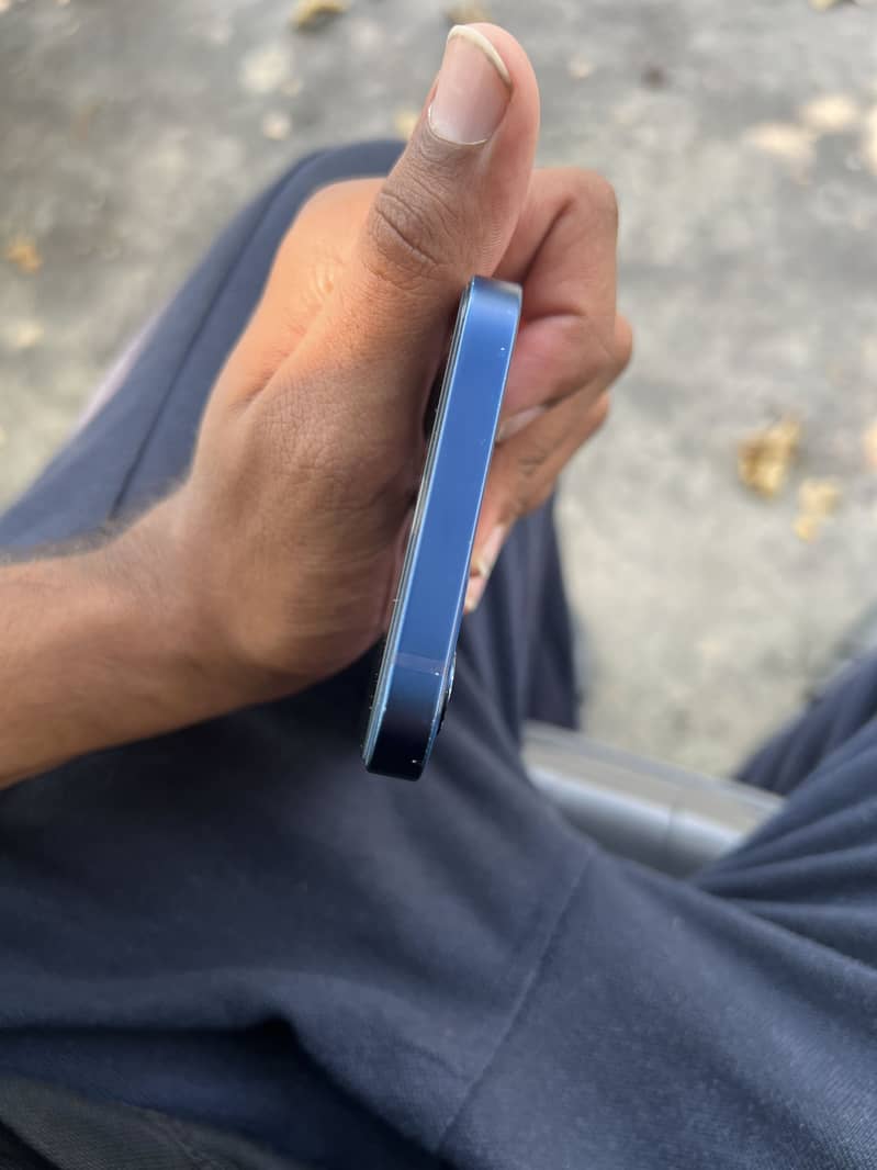 IPHONE 12 pta 3