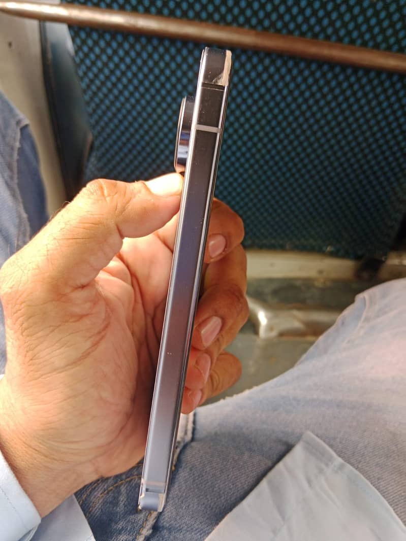 Google Pixel 10 Pro 2