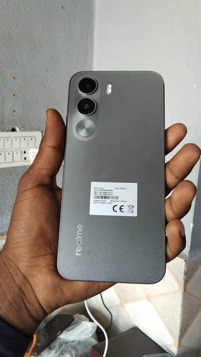 Realme C100 i