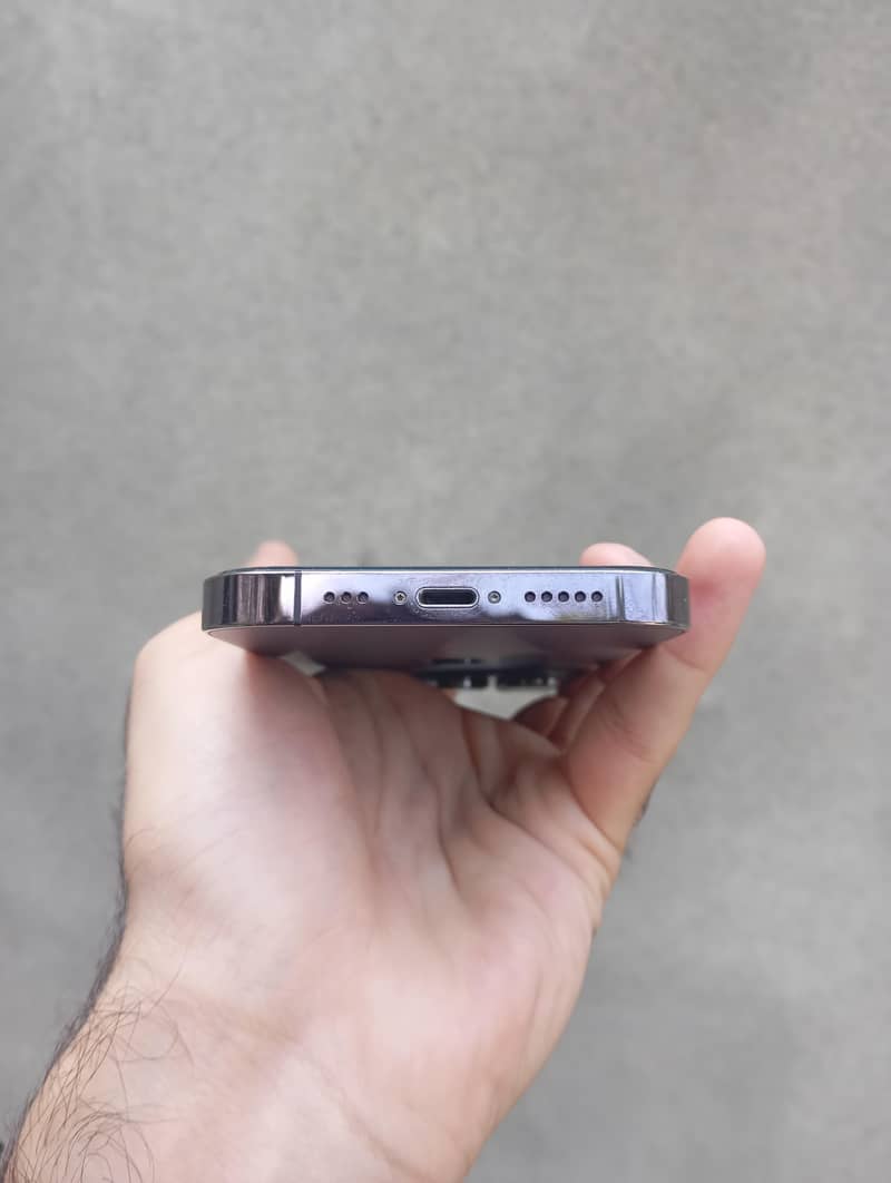 Apple iPhone 14 Pro 4