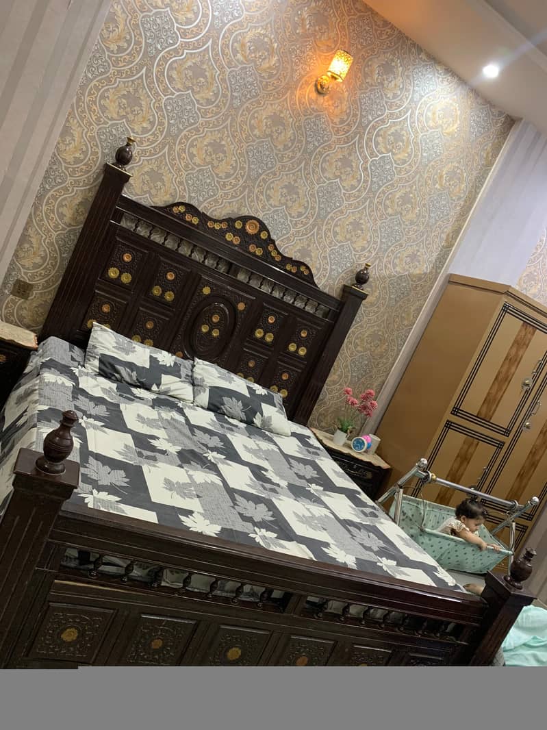 Kind size Bed side table dressing or sofas 1
