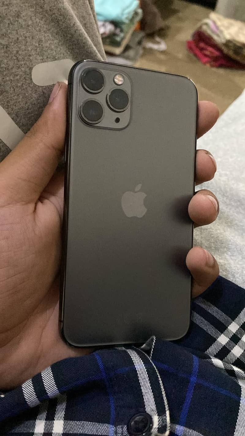 Apple iPhone 11 Pro 3