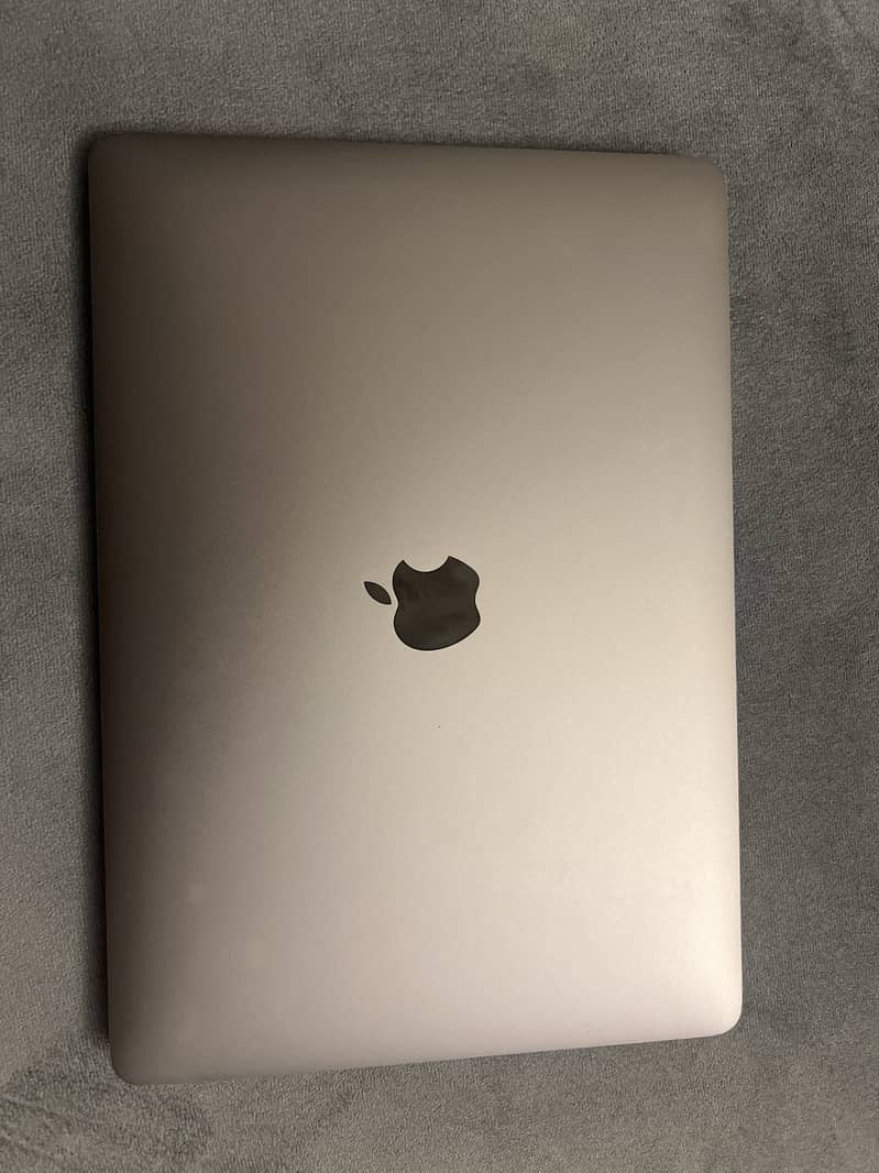 MacBook Pro 0