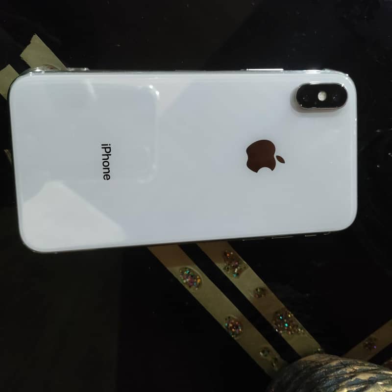 Apple iPhone X 3