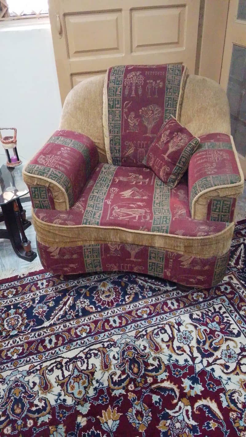 5 Sofas 2