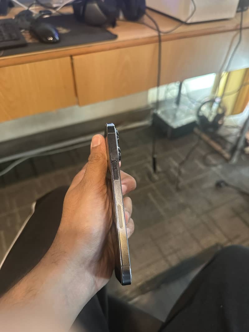 Apple iPhone 13 Pro 16