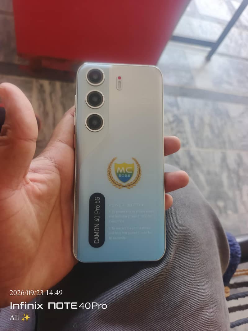 Tecno CAMON 40 Pro 1