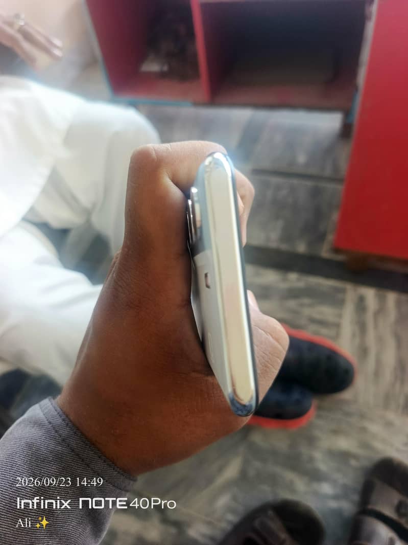 Tecno CAMON 40 Pro 2