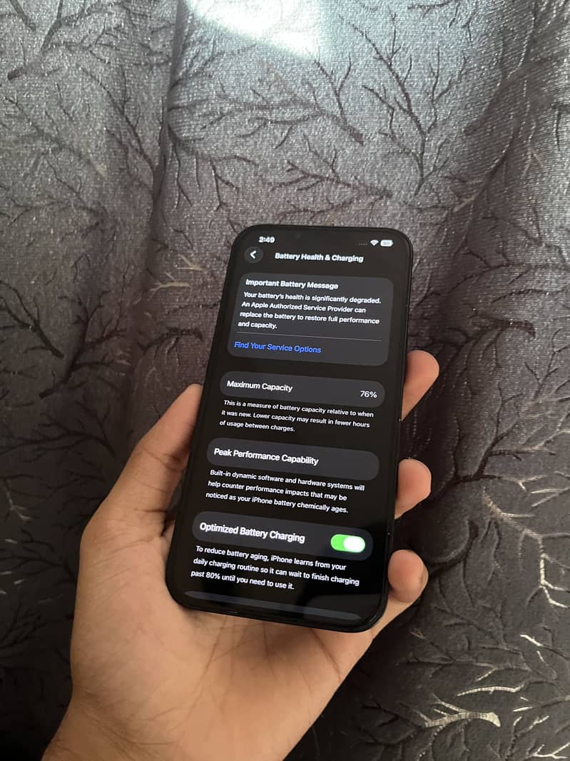 Apple iPhone 13 5