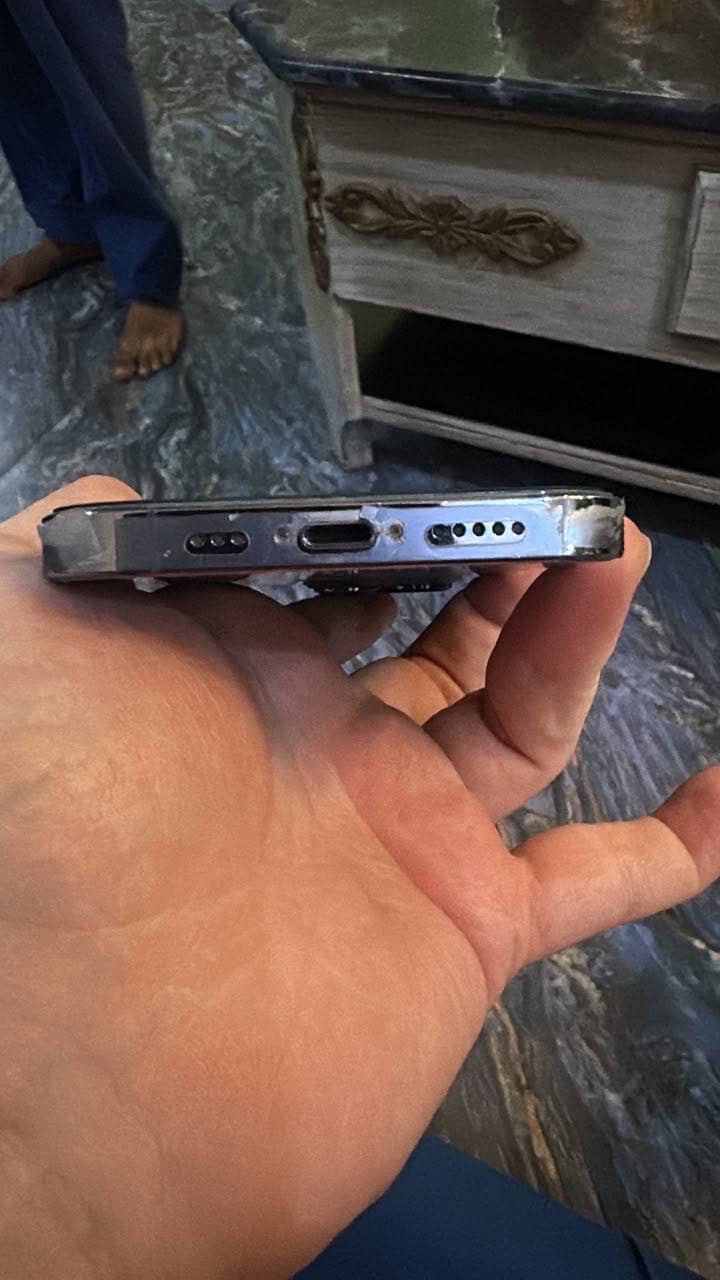 Apple iPhone 13 Pro 1