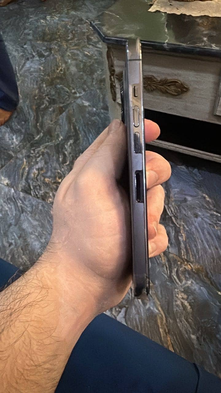 Apple iPhone 13 Pro 3